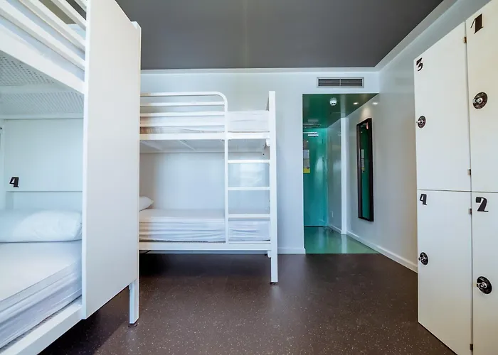 Amistat Island Hostel Ibiza - Albergue Juvenil